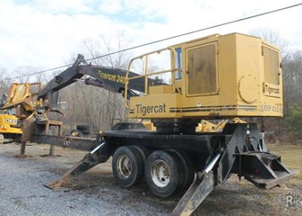 2005 Tigercat 240B Log Loader